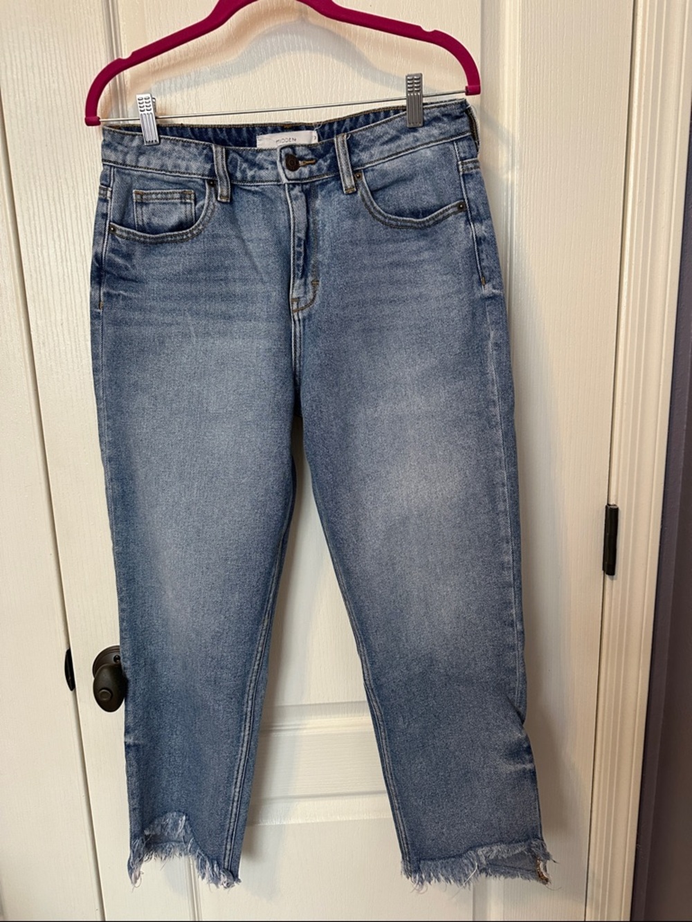Hidden Jeans Women’s Cropped Light Blue Fringe-Hem Jeans